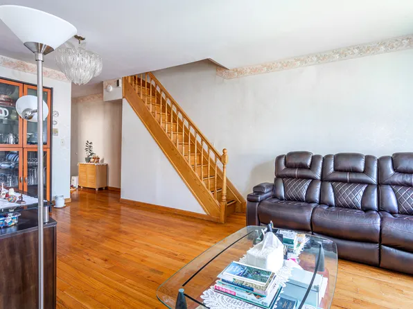 1727 East 14th Street image 15 of 31