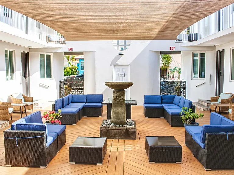 Building's Lounge