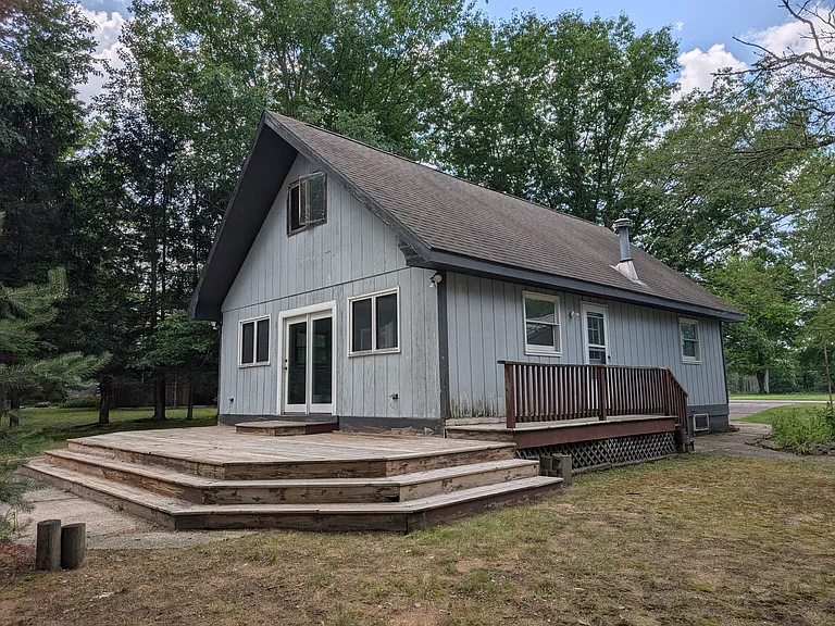2226 Timber Trl NE — Photo 4
