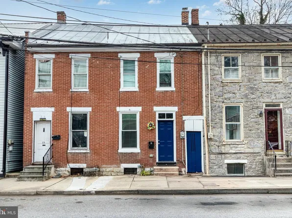 21 N East St, Carlisle, PA 17013