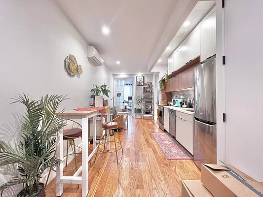 Rented by Doorway NYC, LLC | media 16