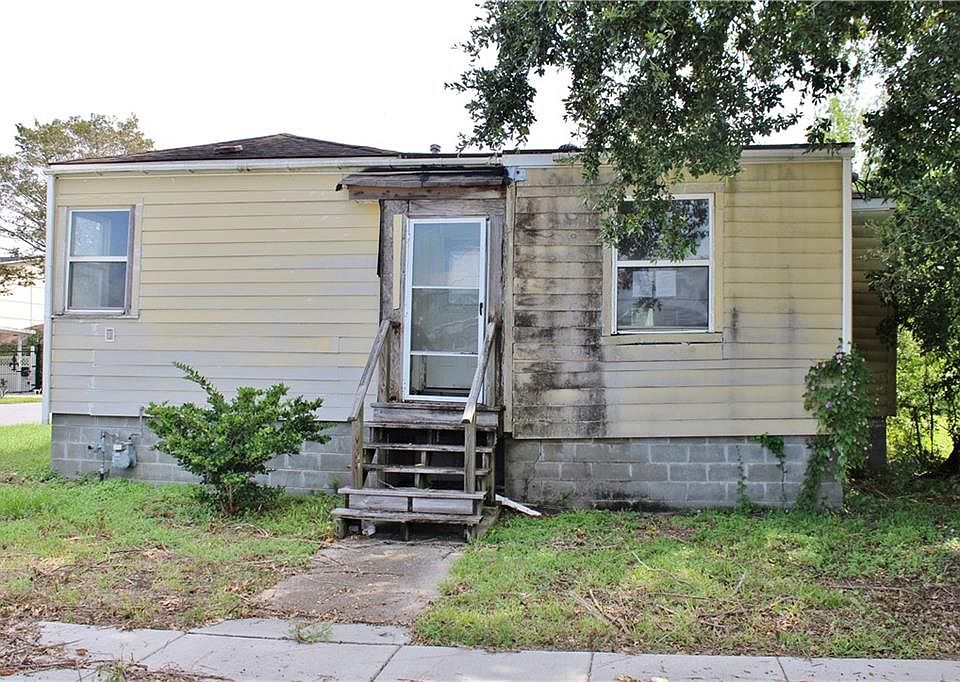 1st image of 4675 Dodt Ave