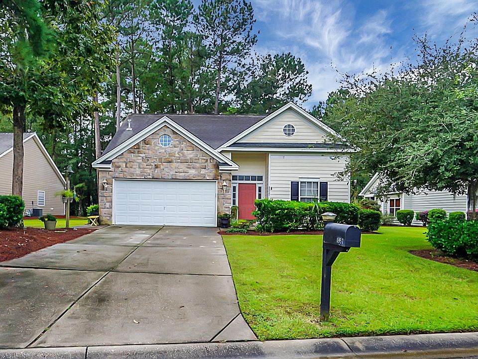 1st image of 4957 Franconia Dr