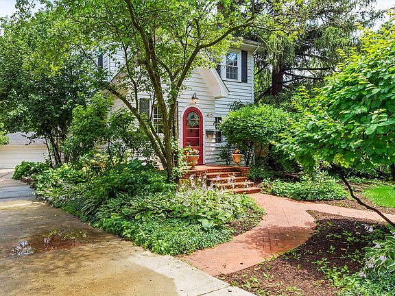 2nd image of 4615 Oakwood Ave