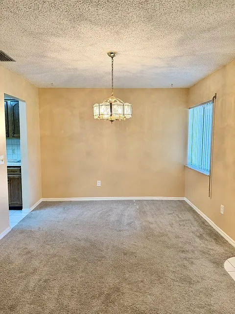 2 bed, 1049 sqft, $1,450 — Photo 4