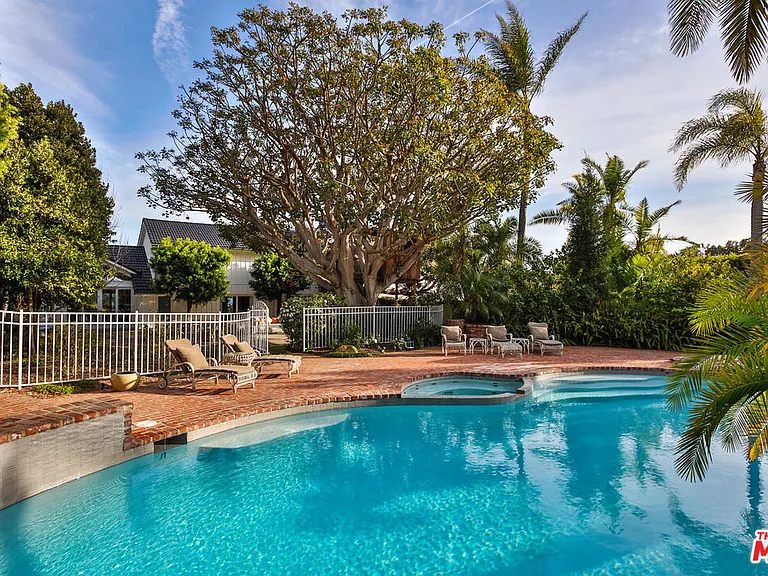 29225 Cliffside Dr — Photo 29