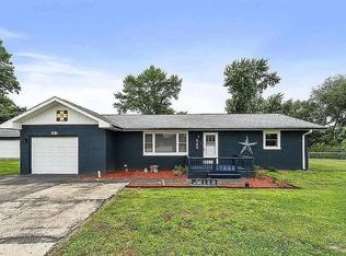 729 N Monroe St, Montezuma, IN 47862