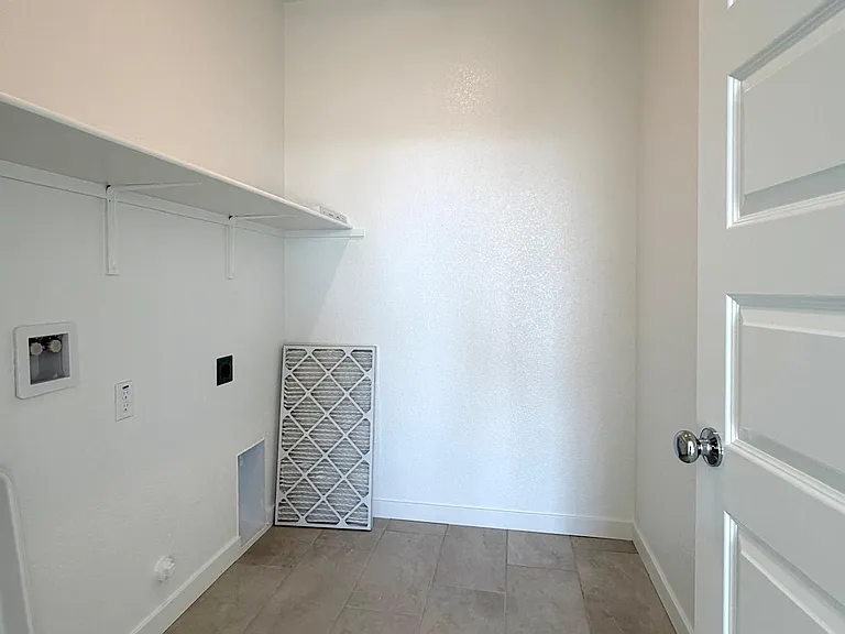 3432 Edington Dr — Photo 28
