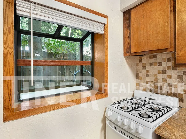 1314 Q St #3 — Photo 6