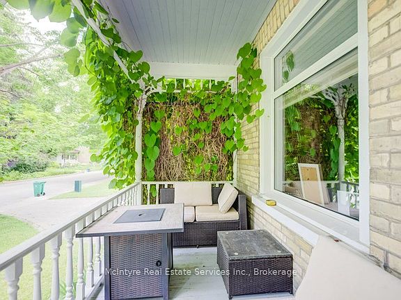 2nd image of 6 Tweed St