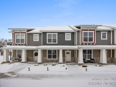 165 Tamarack Ln NE, Rockford, MI, 49341
