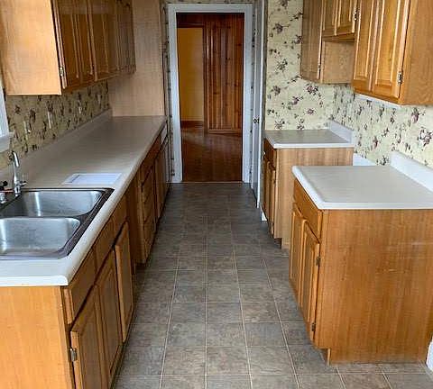 3rd image of 3904 W Beaver Creek Dr