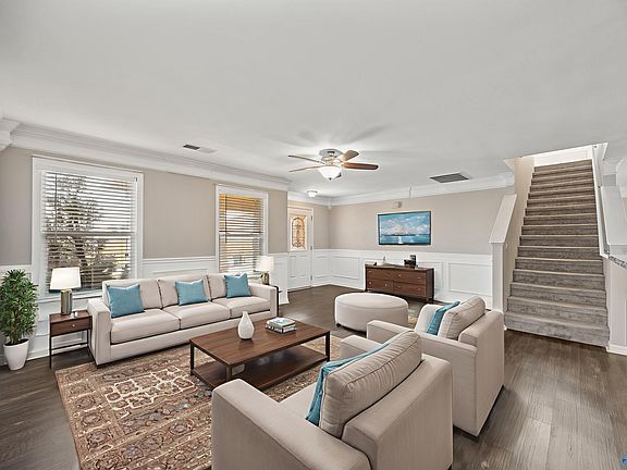 2nd image of 157 Bermuda Lakes Dr