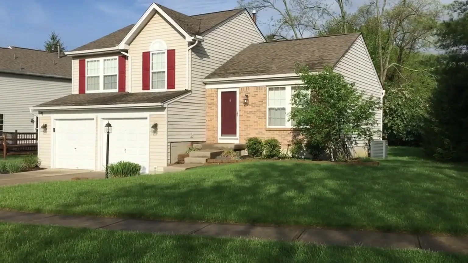 4655 Laurel View Dr photo 1
