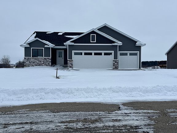 4th image of 903 7th Ave