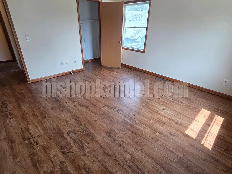 138 Allen Ave — Photo 14