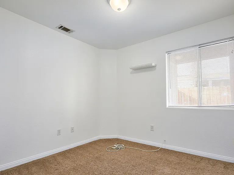 25029 Avenida Laredo — Photo 10