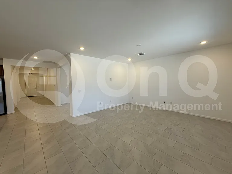 6704 E Caminito La Piscina — Photo 6