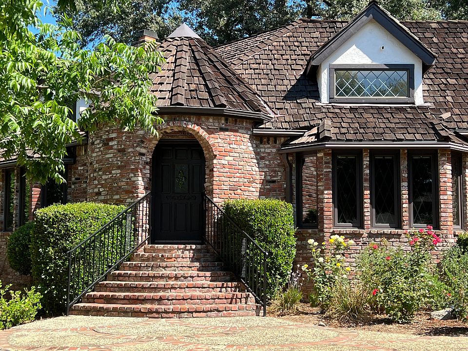 1st image of 8565 Almond Oaks Ct