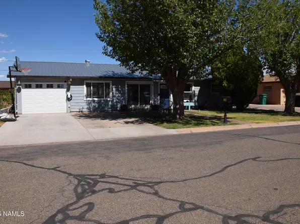 120 Navajo Dr, Winslow, AZ 86047