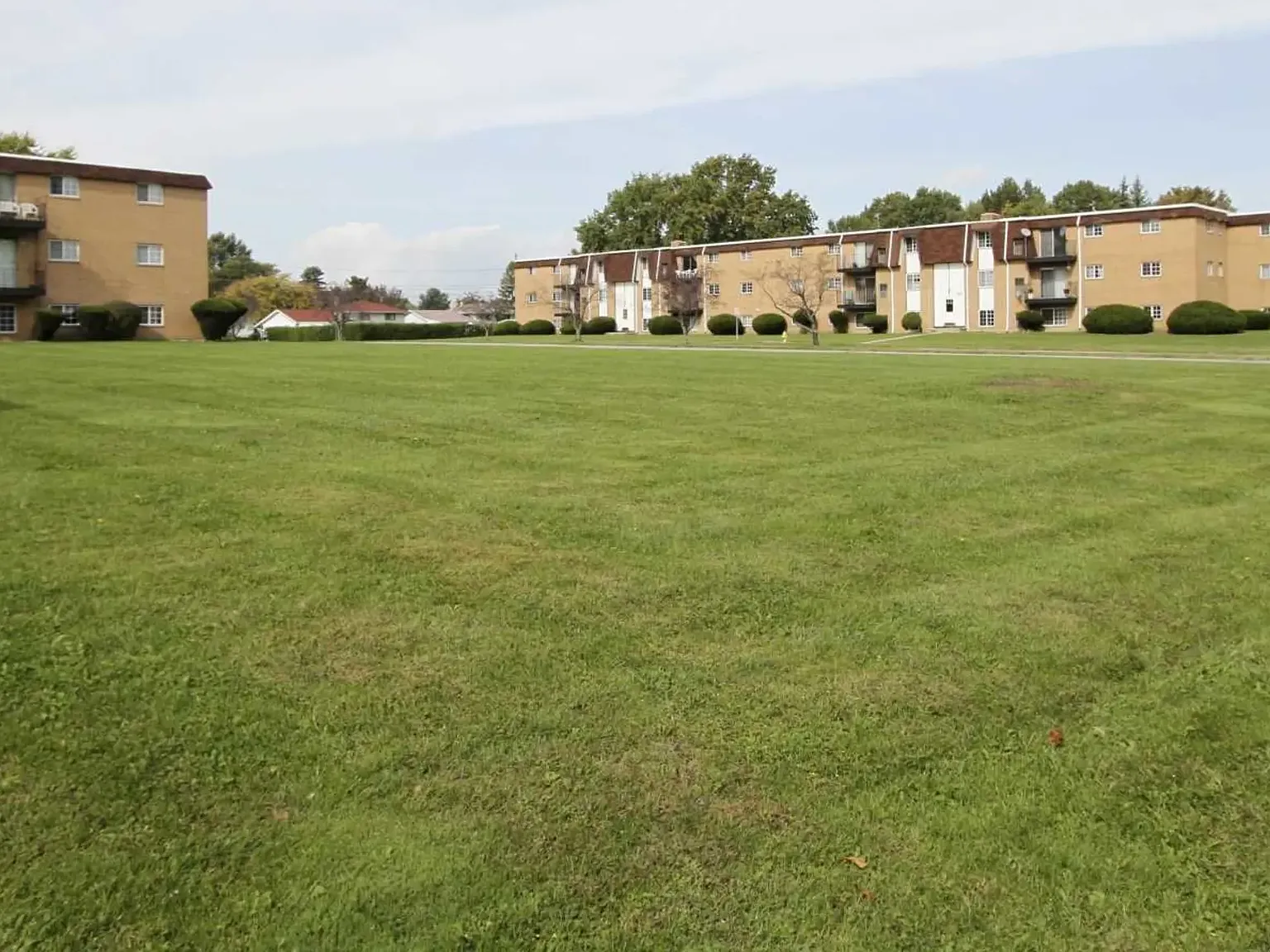Lafayette Village — Photo 2