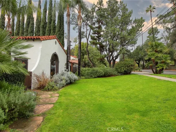 1636 W Mountain St, Glendale, CA 91201