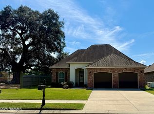 134 Raven Cliff Ln, Broussard, LA 70518