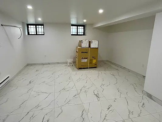 Rented by Asset Realty New York LLC | media 1