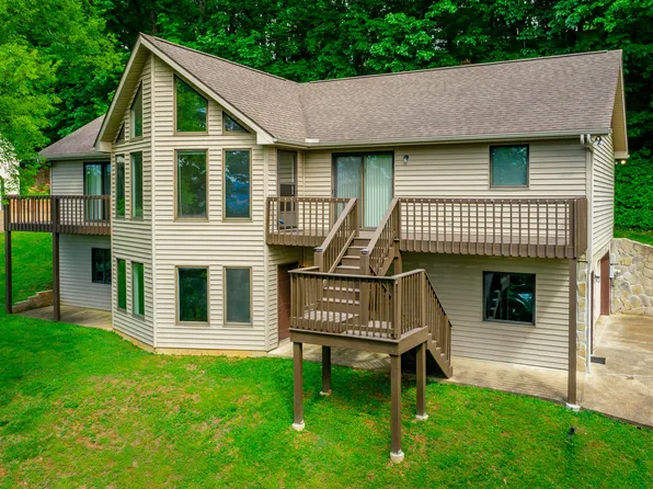 6512 Stonington Dr, Hixson, TN 37343