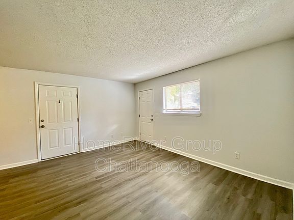 5th image of 305 Valley View Ave APT 6
