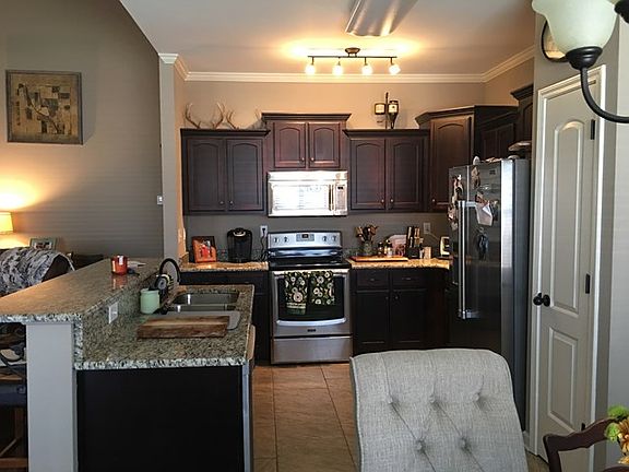 2nd image of 808 Marquette Ln
