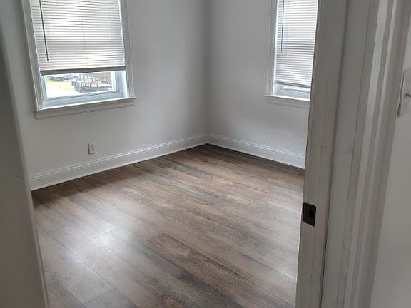 4th image of 458B Campbells Creek Dr