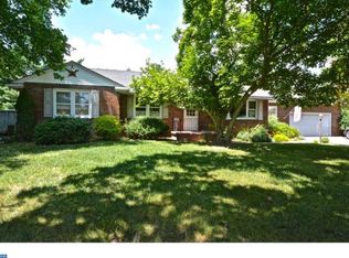 5 Nursery Rd, Ewing, NJ 08560