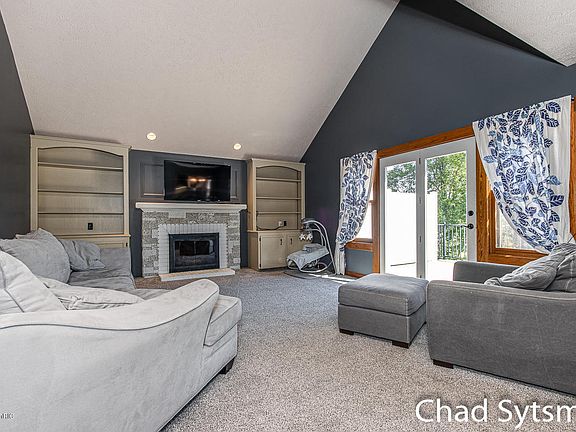 5th image of 7948 Parkside Ct