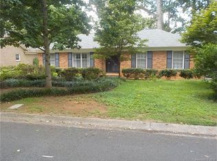 3345 Bonneville Dr, Charlotte, NC 28205