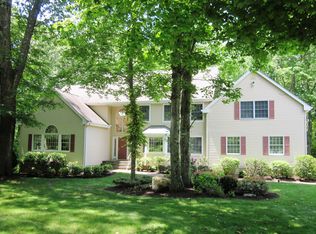 36 Sweetwood Dr, Randolph, NJ 07869