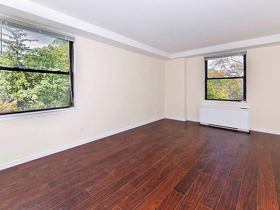 5th image of 4901 Henry Hudson Pkwy W APT 5D
