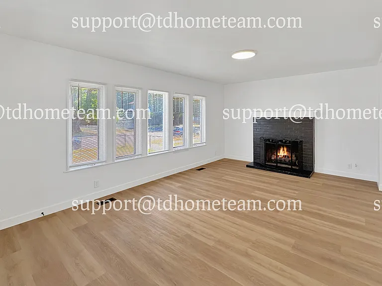 617 3rd Ave S — Photo 3