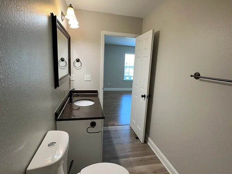 1126 Maple Tree Ln — Photo 29