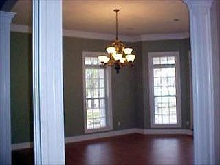 4th image of 402 Laurel Hill Dr