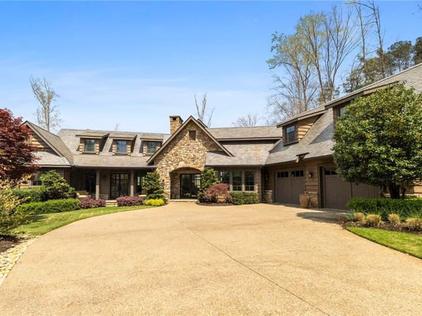 195 Village View Dr