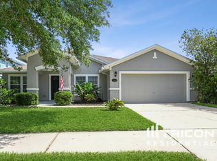 1393 Dunns Lake Dr, Jacksonville, FL 32218