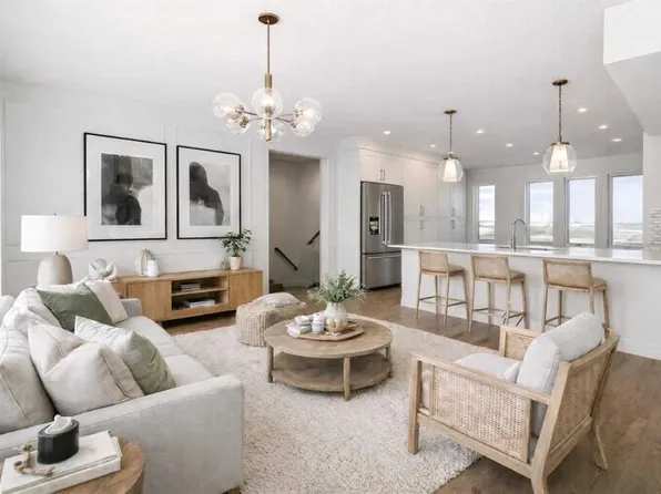 145 S Chelsea Mews #93, Chestermere, AB T1X 2T1