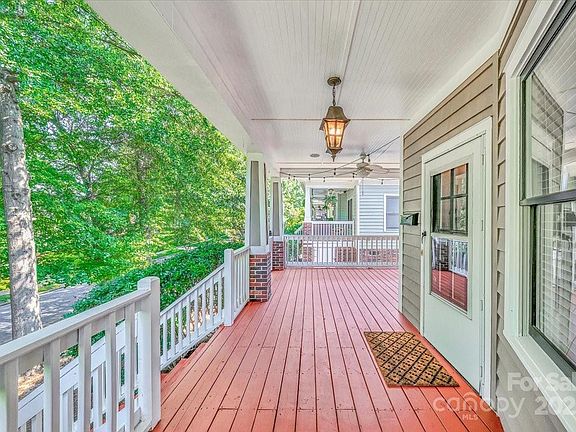 5th image of 901 Woodruff Pl