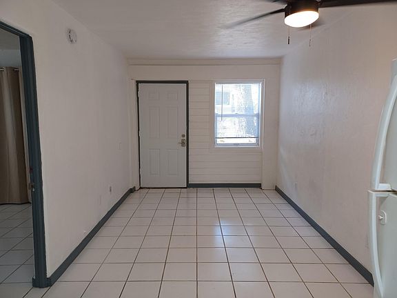 5th image of 1223 Holly Ave