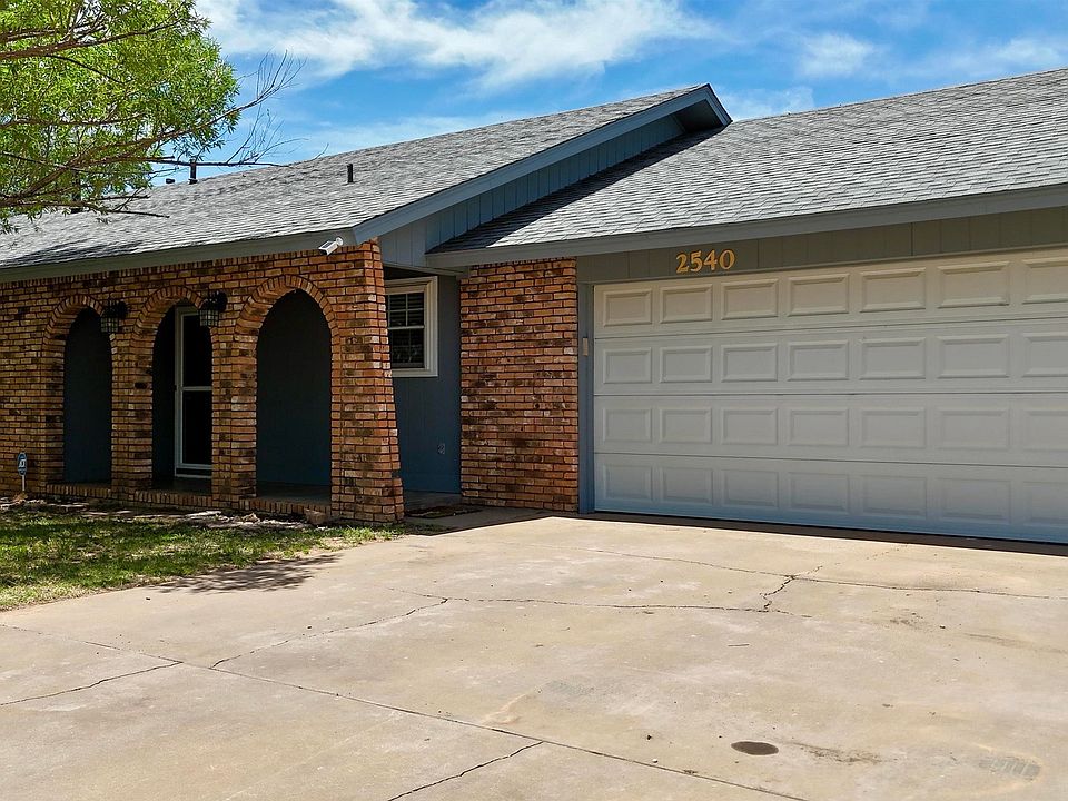 1st image of 2540 Sharondale Dr