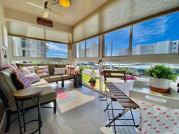 4th image of 200 The Esplanade N APT B16