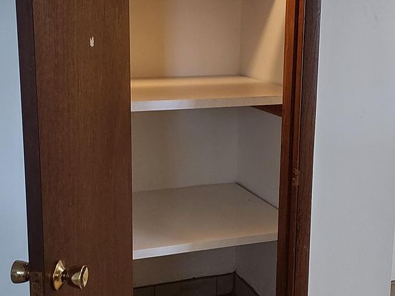 4th image of 139 Church St #6