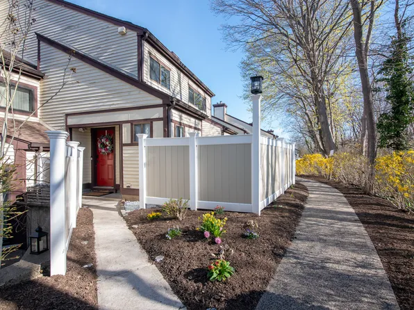 81 Main Street #19B, Branford, CT 06405