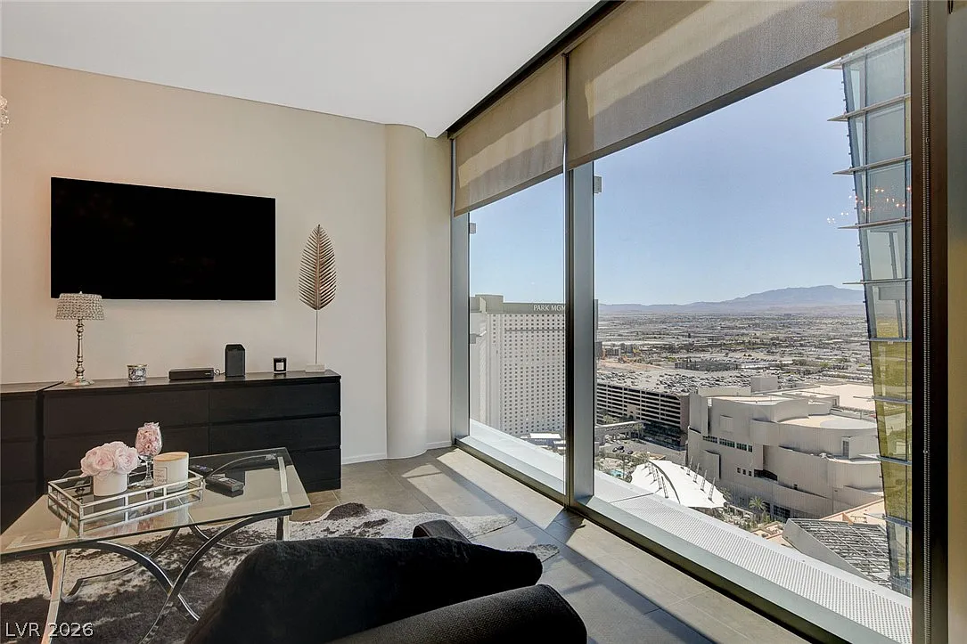 1 bed, 1.0 bath, 837 sqft, $3,000 — Photo 4